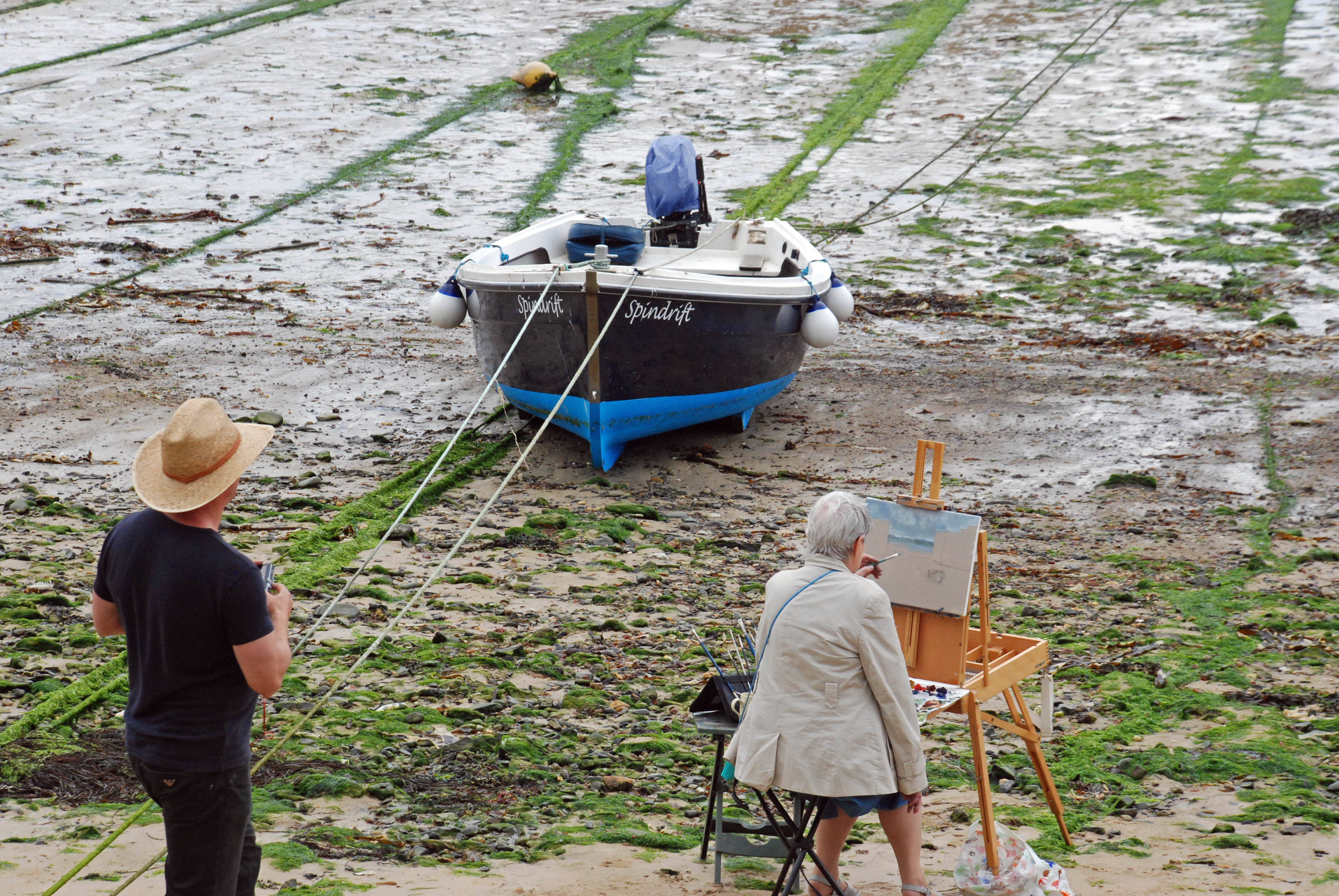 Flere kunstnere var ute for å male i det gode lyset